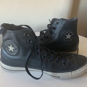 Brand new Rare leather hi top Converse